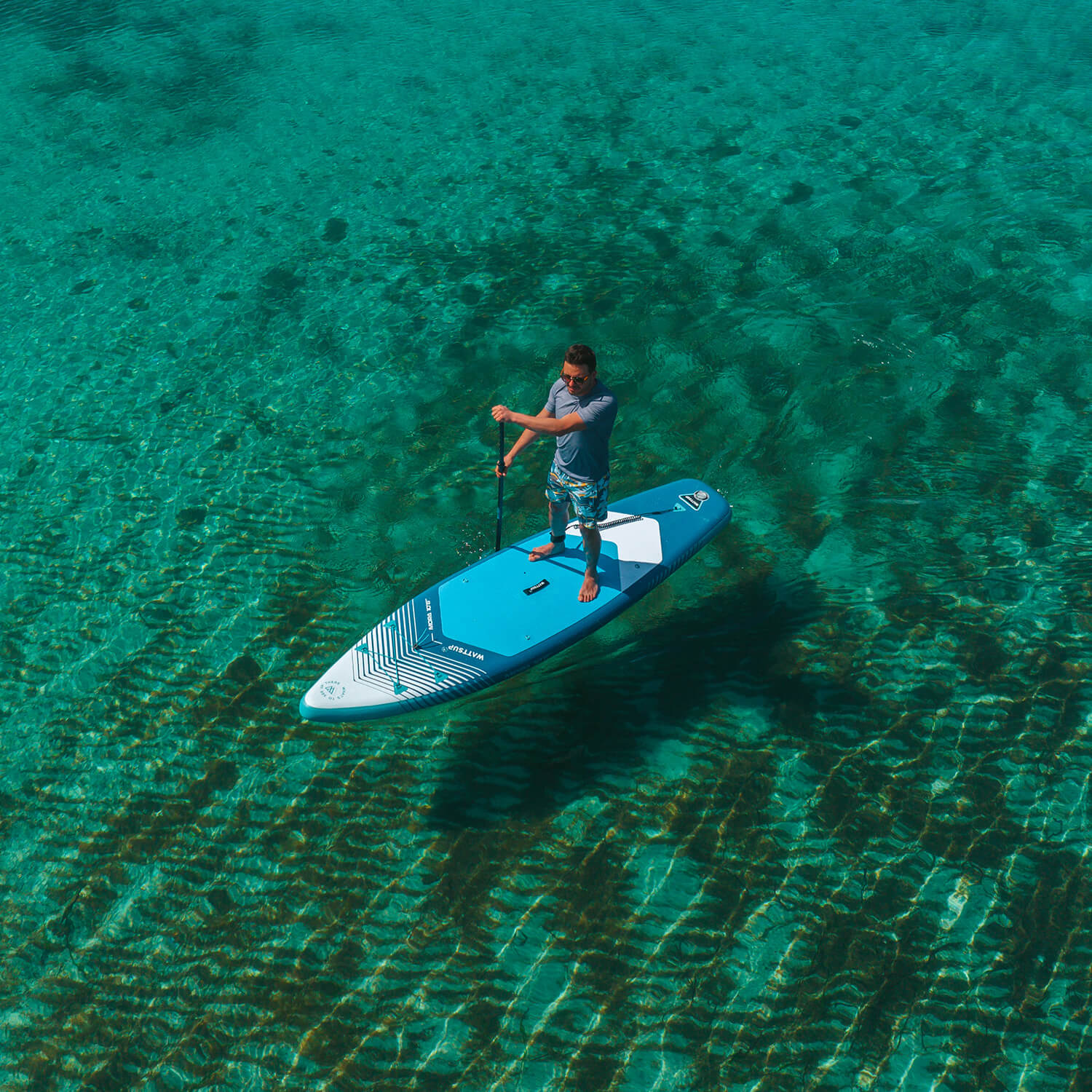 Stand up paddle mora sur l'eau